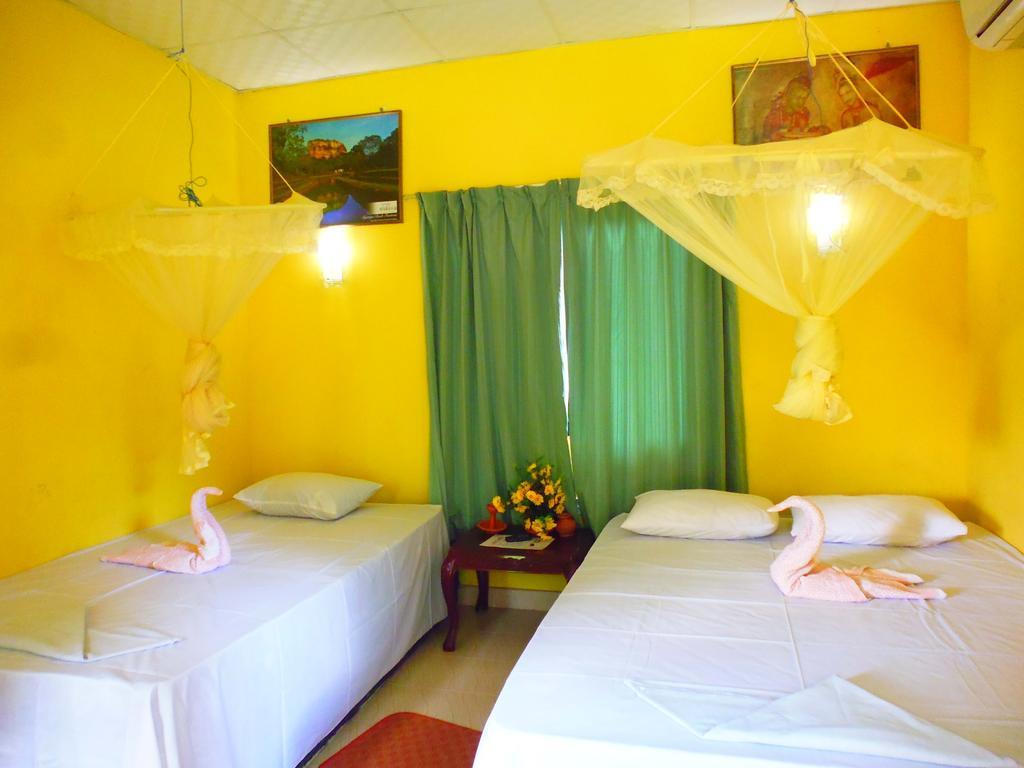 The Nilmini Lodge Sigiriya Kamer foto
