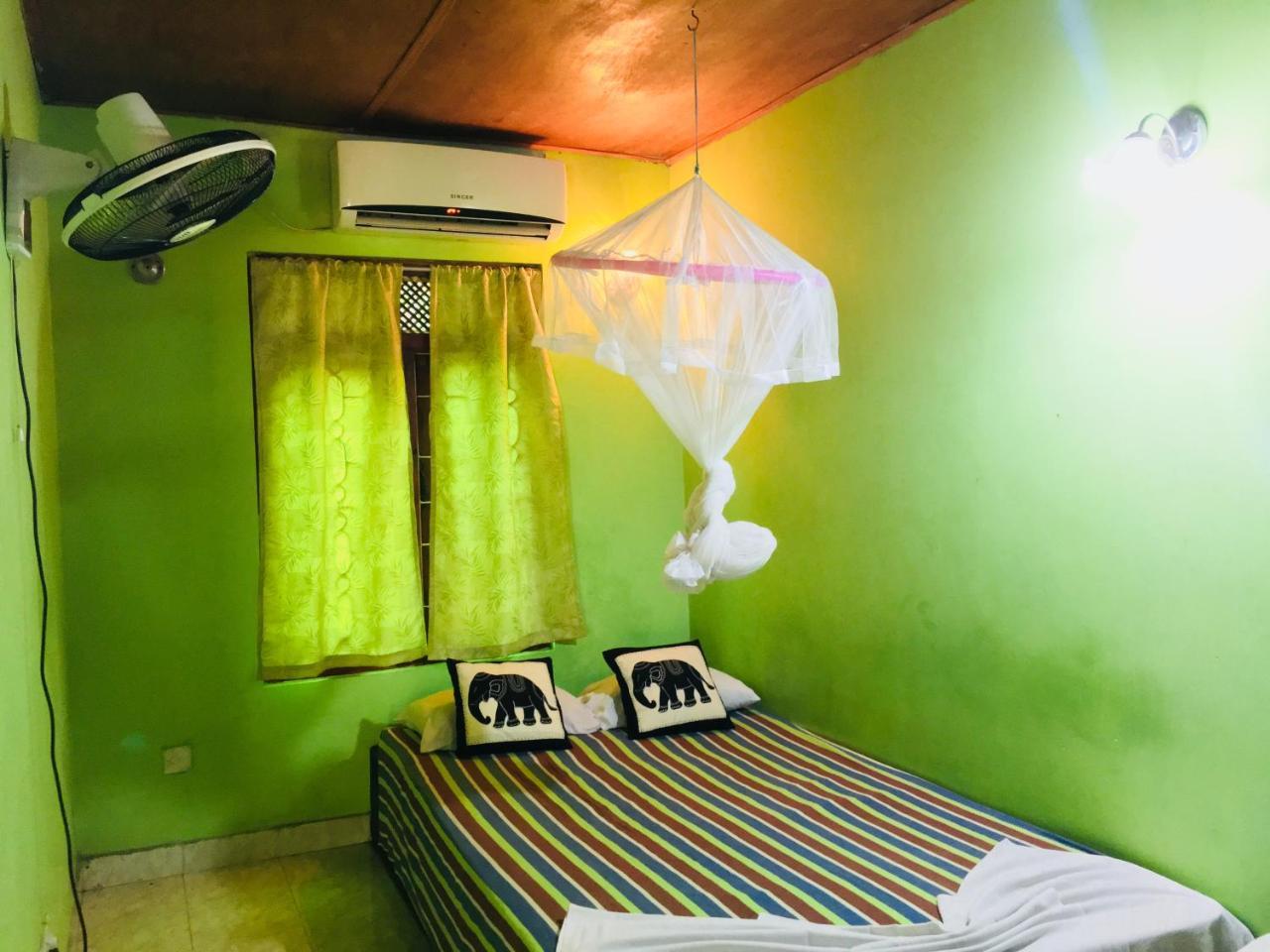 The Nilmini Lodge Sigiriya Buitenkant foto